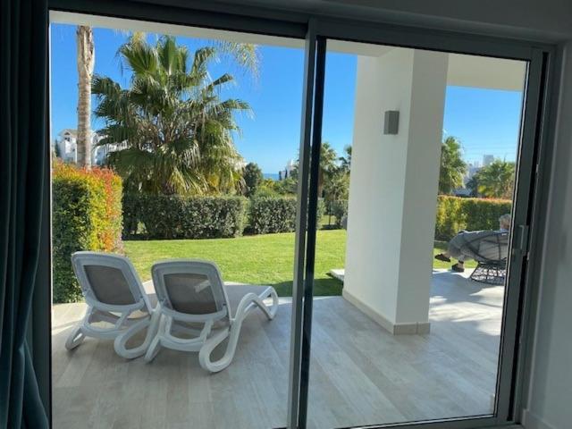 Palmsea Marbella-Estepona Buenas Noches Luaran gambar